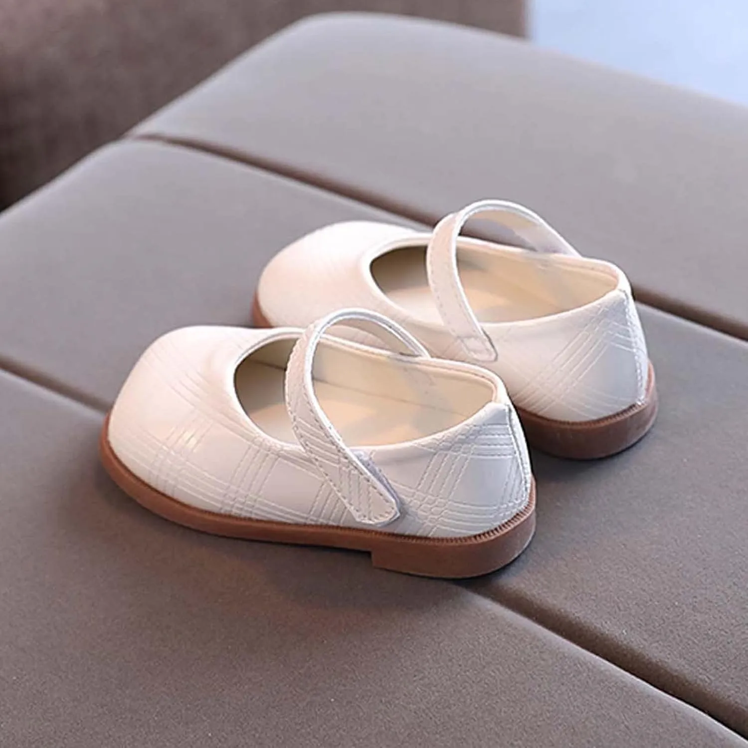 Baby Girl Faux PU Flat Mouth Shoe Solid Hook and Loop Princess Sandals Floral Wedding Elegant Flats Soft Sole Shoes