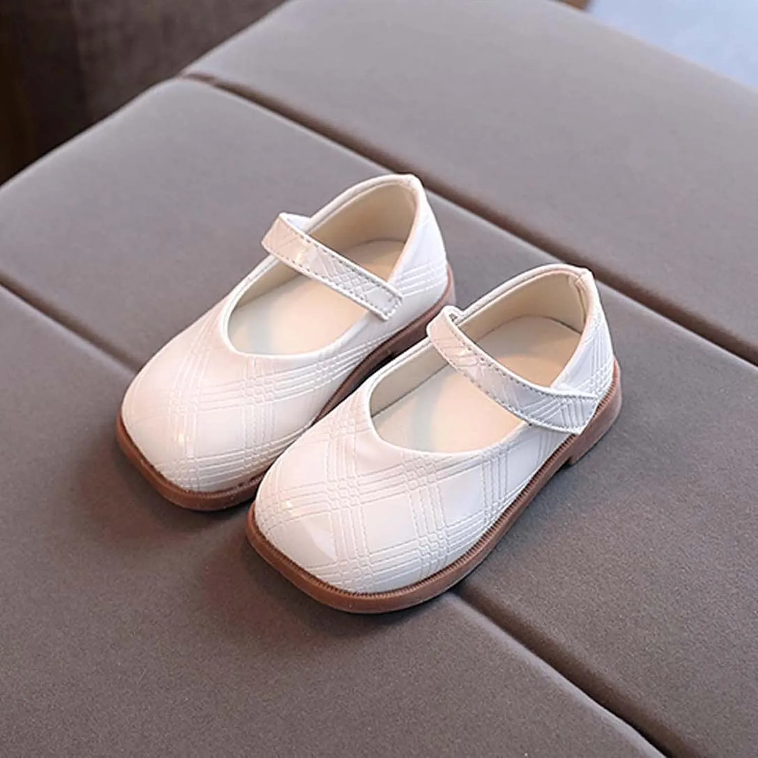 Baby Girl Faux PU Flat Mouth Shoe Solid Hook and Loop Princess Sandals Floral Wedding Elegant Flats Soft Sole Shoes