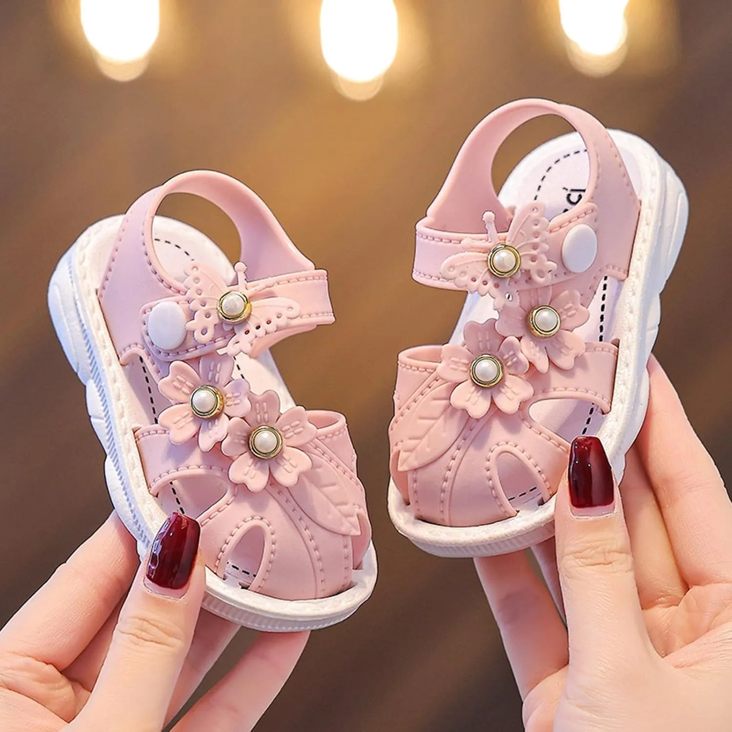 Children Shoes Comfortable Flat Sandals Fashionable Toe Covering Children Toddler Shoes Beach Girls Outdoor Slippers