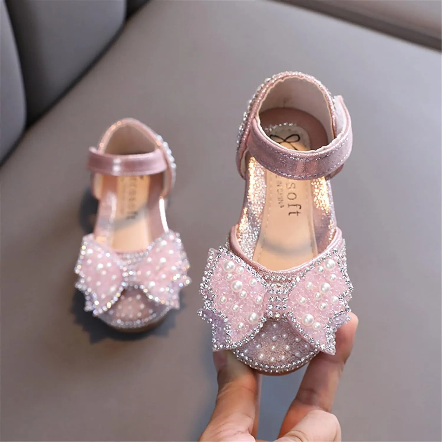 Fashion Spring and Summer Children Dance Shoes Girls Dress Performance Princess Shoes Pearl Sequin Bow Hook Loop Simple