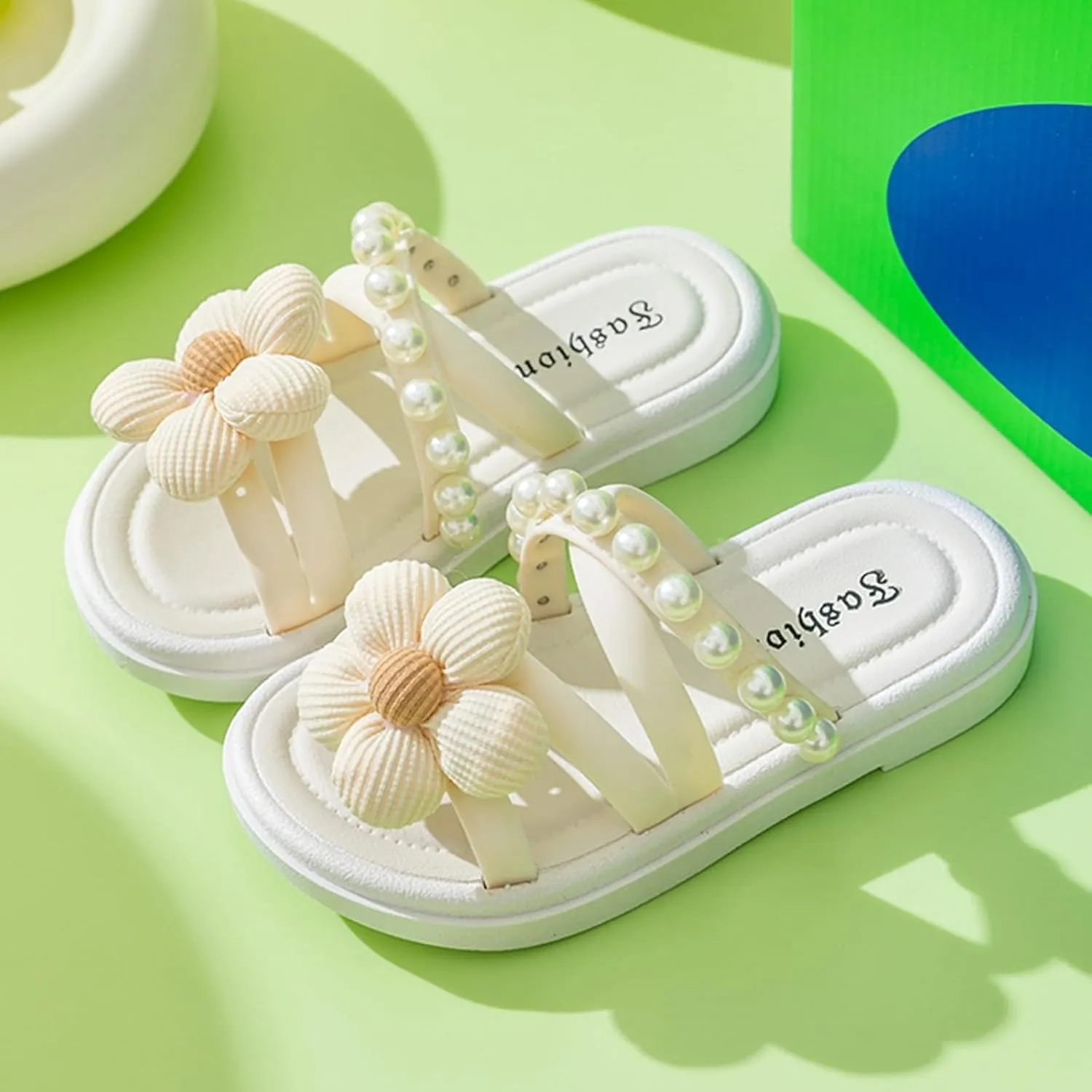 Girls Sandals Open Toe Children Shoes Comfortable Soft Soled Slippers Fashionable Flower Pearl Beach Sandals And Slippers