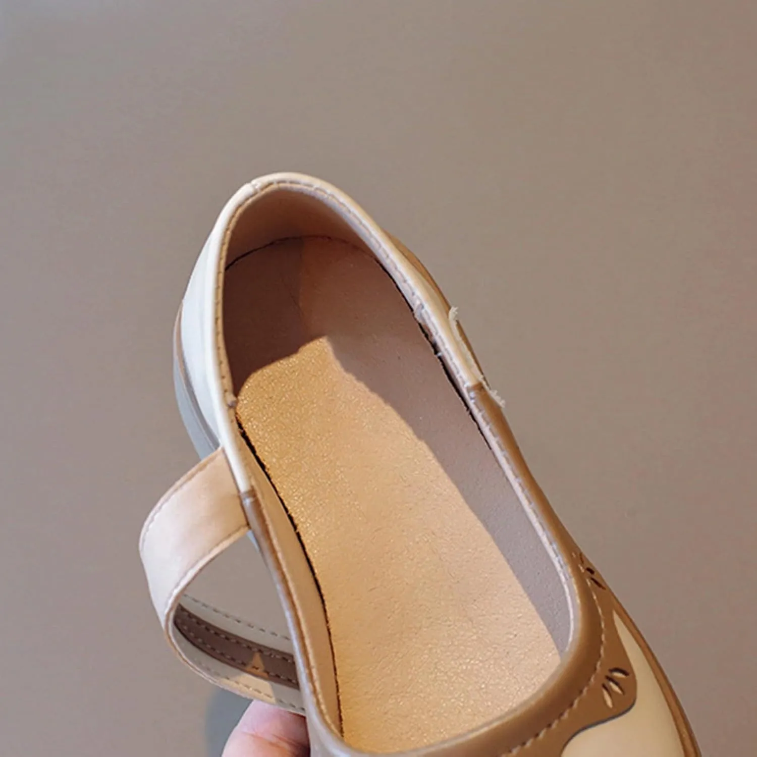 Kids Girls Bow Strap Mary Jane Sandals Low Heel Sole Rubber Ankle Shoes School UniformToddler Elegant Dance Sandals