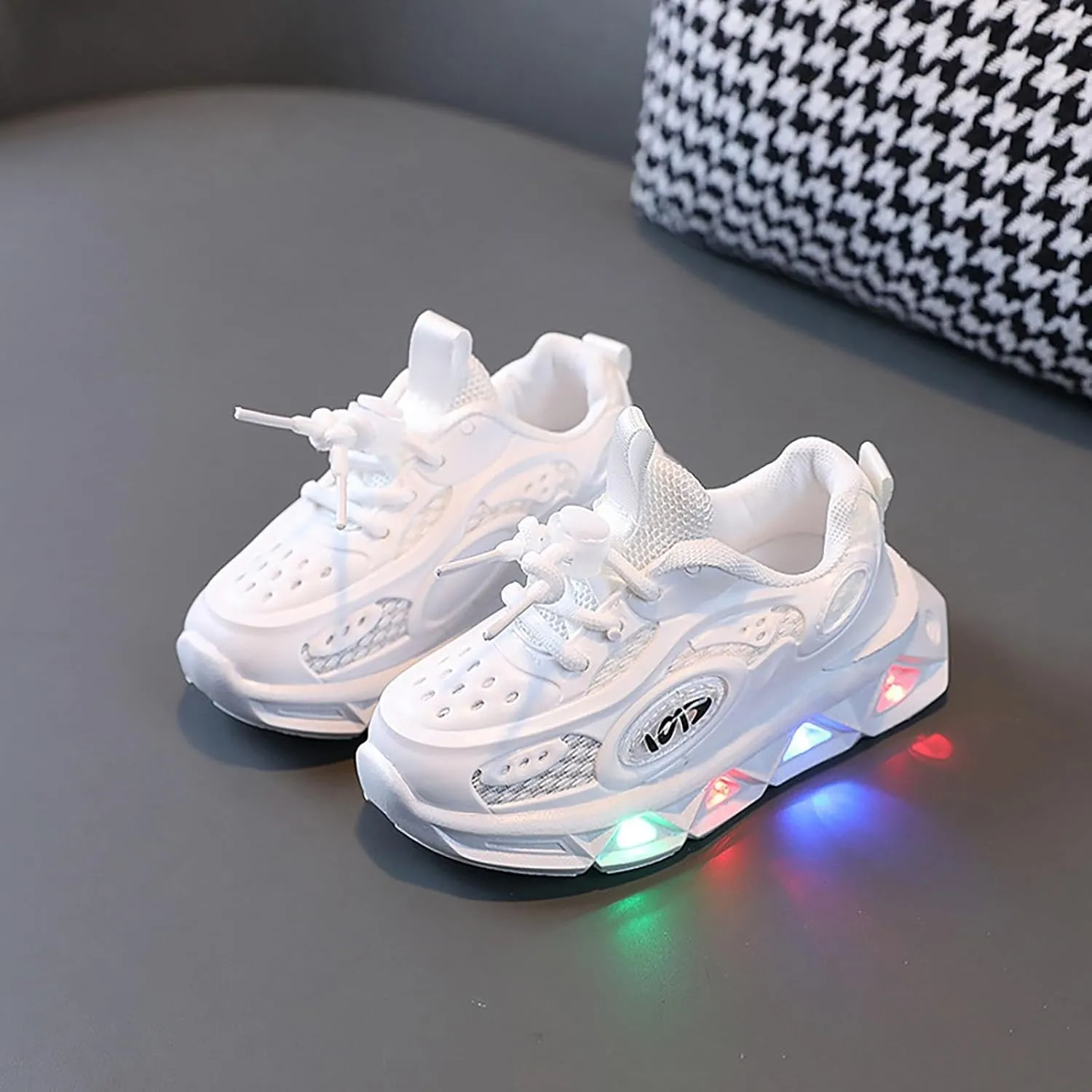 Kids Light-Up Flashing Sneaker Athletic Running Shoes with Strap, Fashionable and Fun for Boys Girls Hot Dress Toddler
