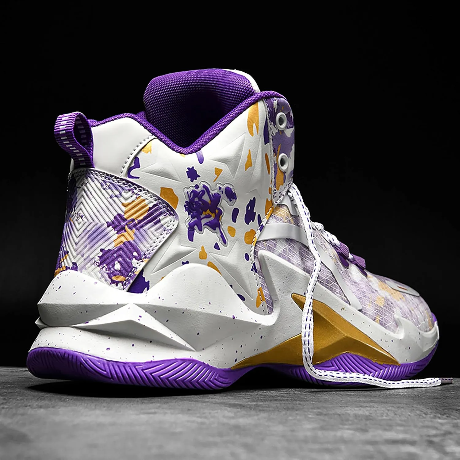 Men's Basketball Shoes Anti-Slip and Wear-Resistant Soles Running Shoes Graffiti Design Fashionable Sports Shoes