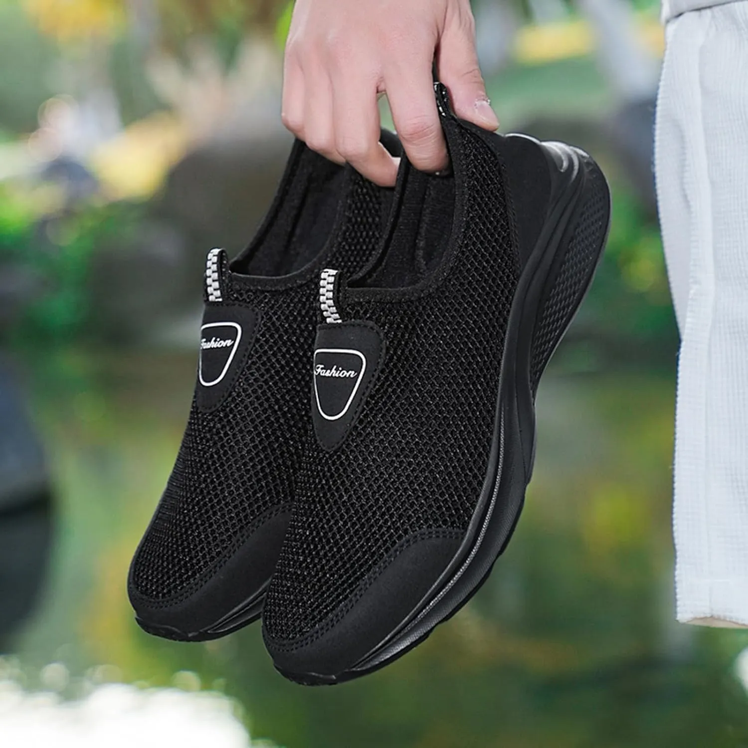 Men's Hollow Mesh Sports Shoes Fashionable Breathable Walking Shoes Comfortable Barefoot Minimalist Shoe