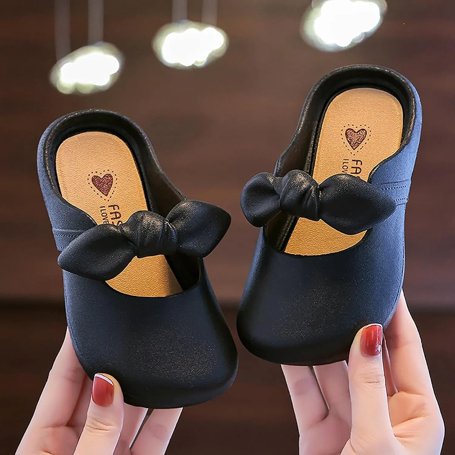 Toddler Girls Bow Sandals Closed Toe Leather Water Shoes Slipper Baby Infant Summer Flat Wide Sandals Lightweight Comfy