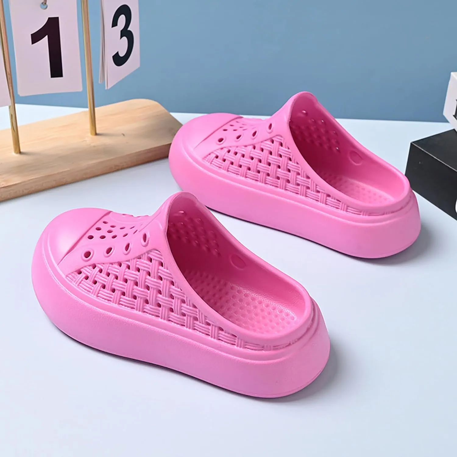 Walking Shoes for Boys Girls Girls Shoes Comfortable Soft Thick Sole One Foot Covered Sandals Fashionable Light Sandals